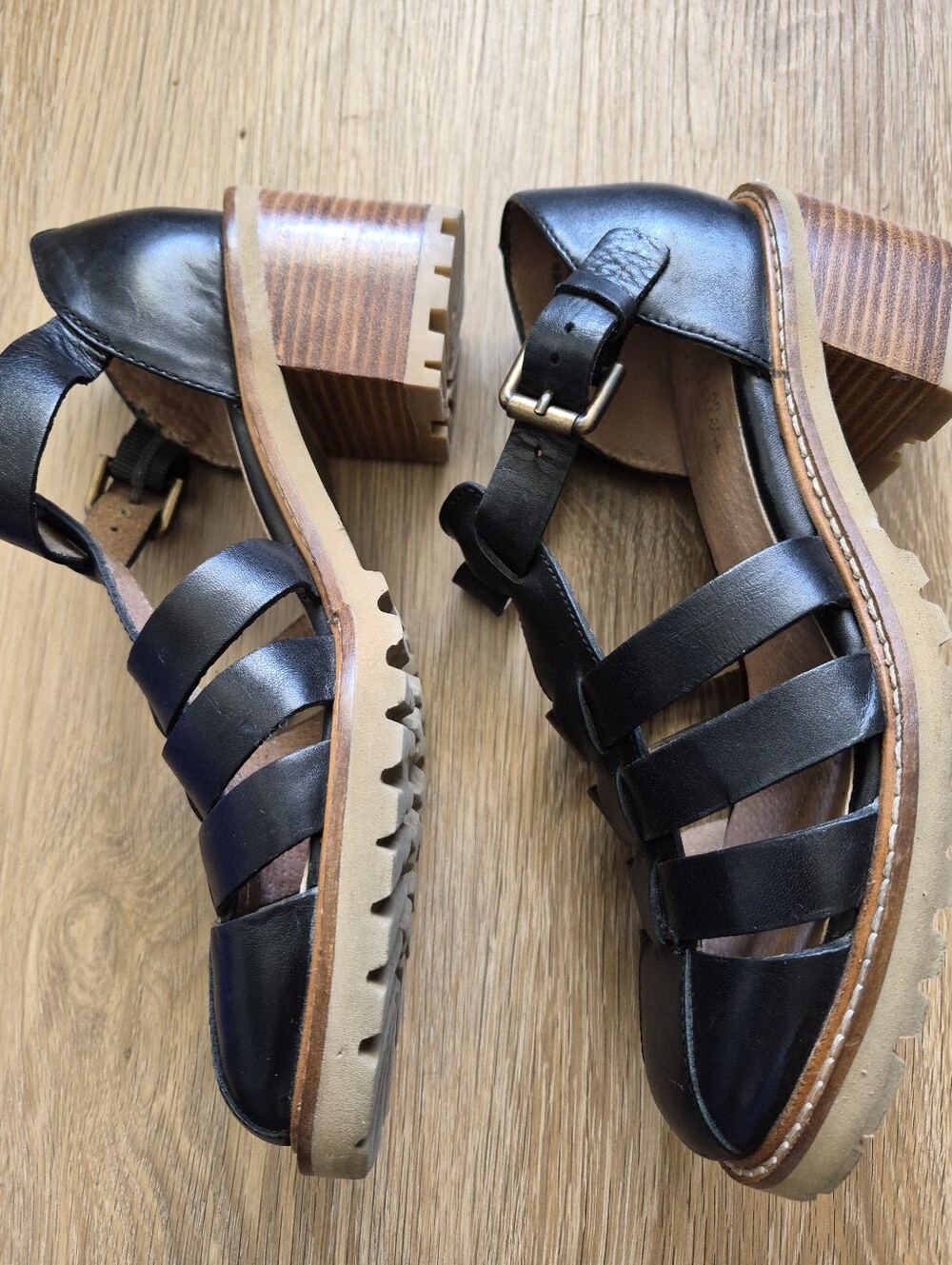 Seychelles Black Leather Strappy Caged Block Heel Sandal Shoe Women's Size 7.5 - Picture 6 of 12